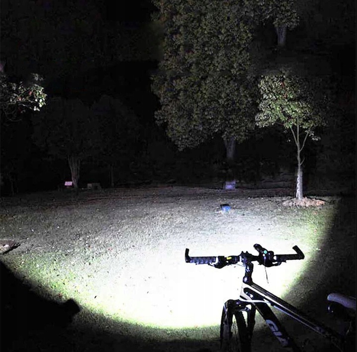 MOCNA LATARKA TAKTYCZNA LED XHP50 ZOOM WOJSKOWA