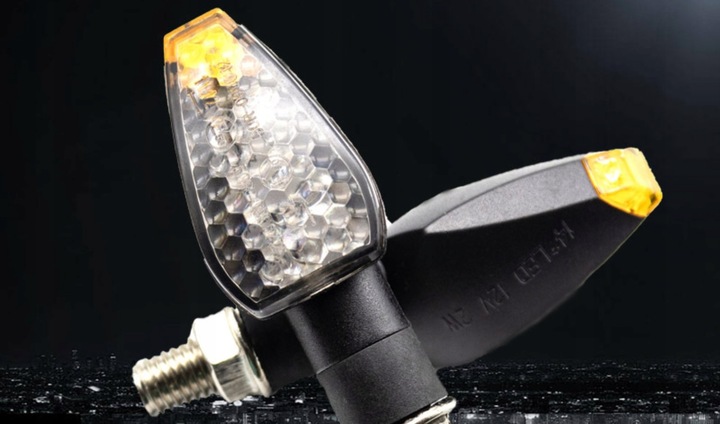 KIERUNKOWSKAZY QUAD MOTOR SKUTER MIGACZE DYMIONE 12 LED 4SZT !!!