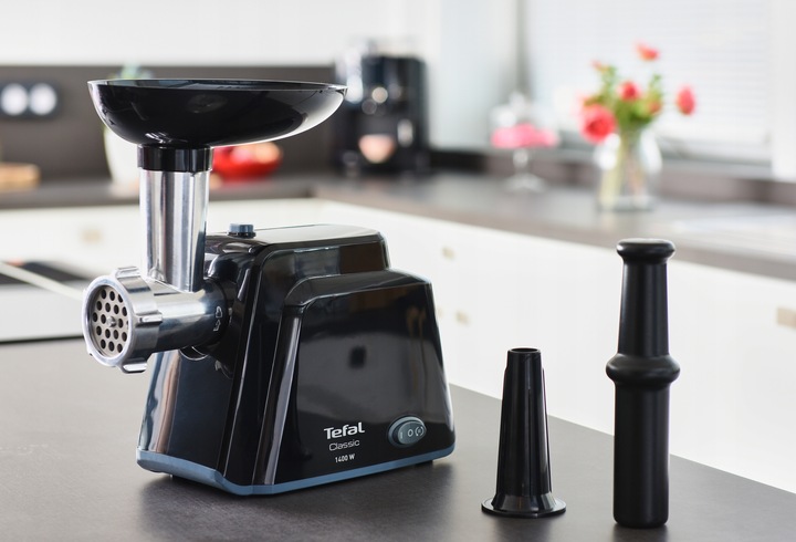 Maszynka do mięsa Tefal HV1 NE105838 1400W czarna