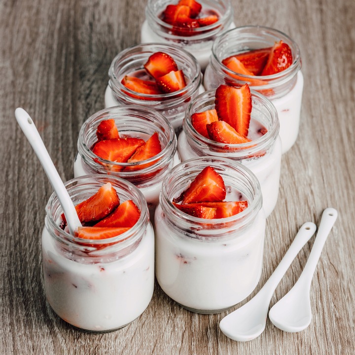 JOGURTOWNICA Z TERMOSTATEM 9 SŁOIKÓW BROWIN 1,7l 801018