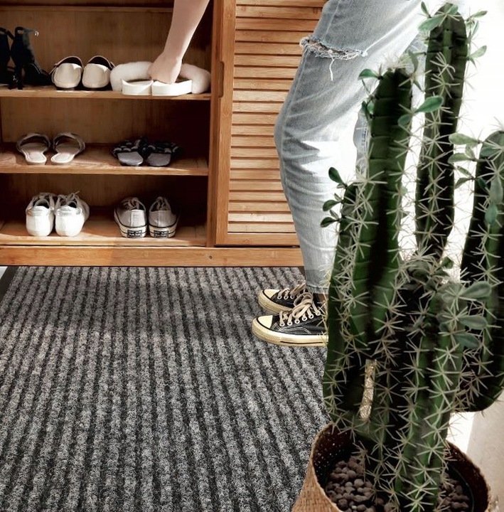 Wycieraczka mata do butów pod drzwi prążkowana szara zewnętrzna 120 x 180cm