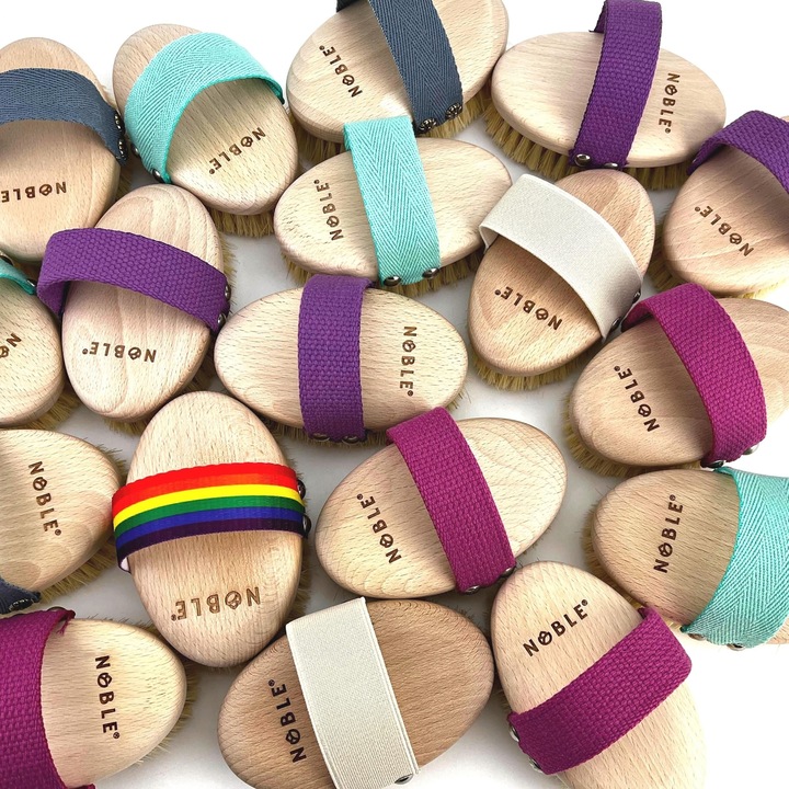 Szczotka antycellulitowa ostra do masażu na sucho ciała agawa tampico