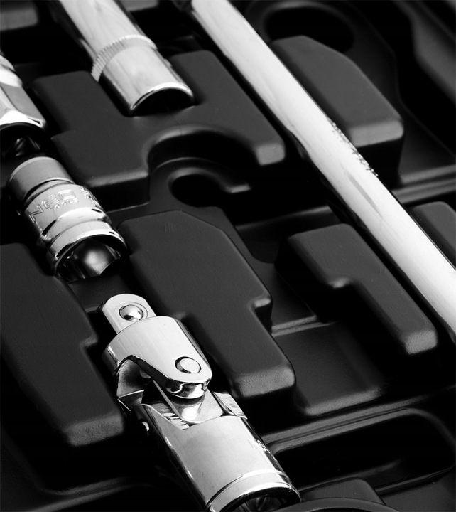 NEO TOOLS Klucze Nasadowe 1/4, 1/2, 86 el. CrV Zestaw Narzędzi Walizka
