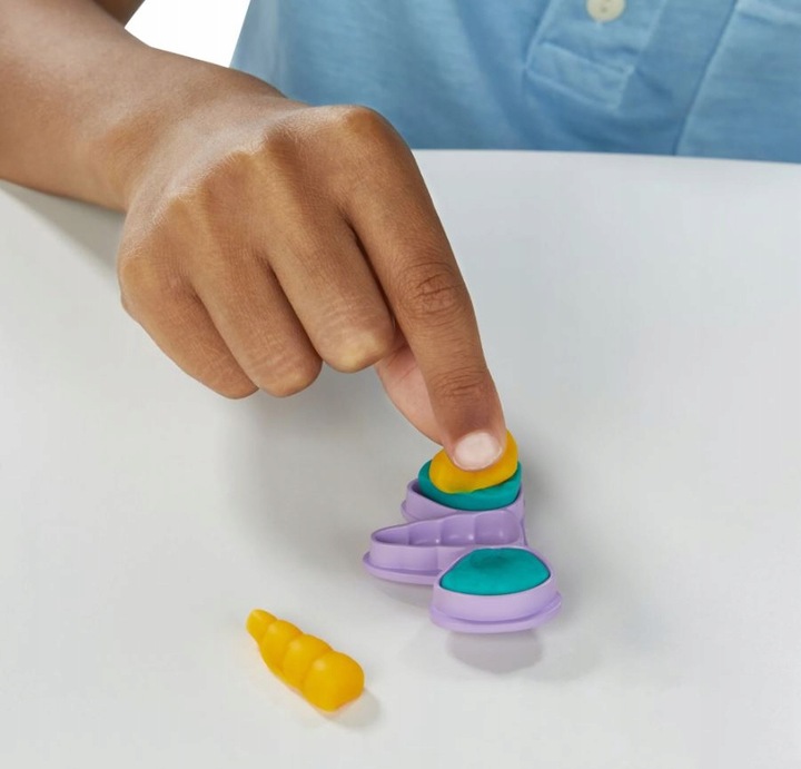 Ciastolina PLAY-DOH maszynka do lodów MAGICZNA LODZIARNIAUNICORN 8 foremek