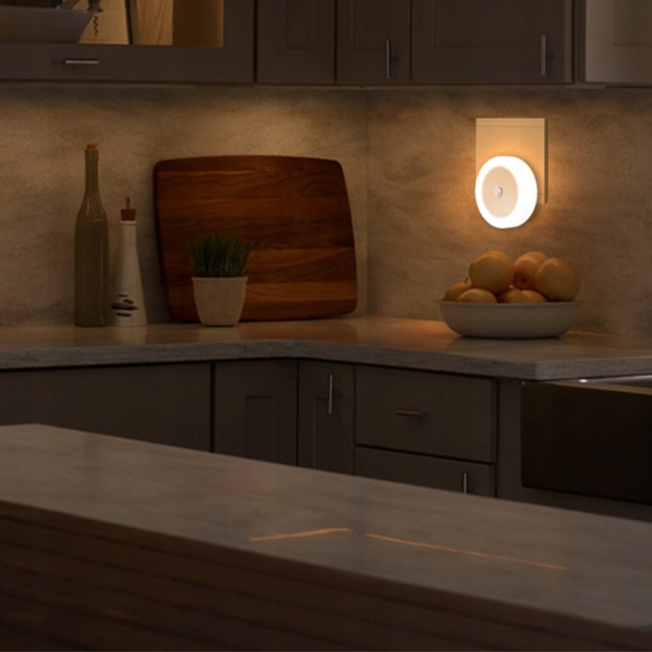 Lampka nocna do kontaktu z czujnikiem ruchu zmierzchu LAMPA DO