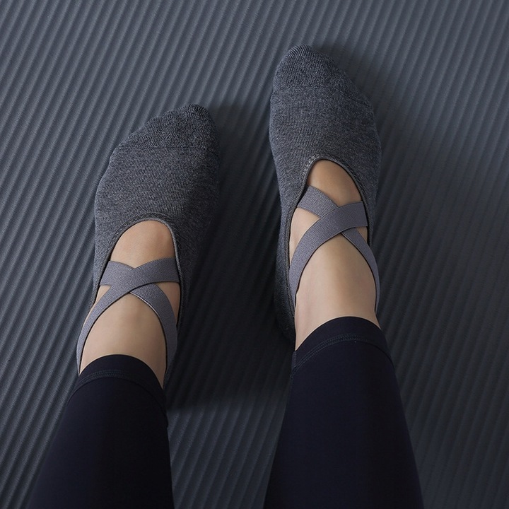 SKARPETKI DO JOGI SKARPETKI DAMSKIE DO TAŃCA DO TAŃCA PILATES x 3 pary