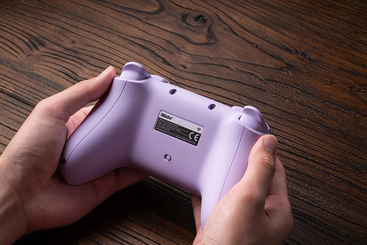 Pad Bezprzewodowy 8Bitdo Ultimate 2C Purple Hall Effect 2.4G BT Android PC