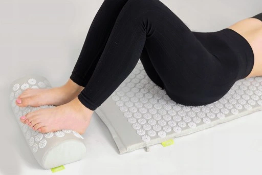 MATA ZDROWOTNA DO AKUPRESURY Z KOLCAMI + PODUSZKA