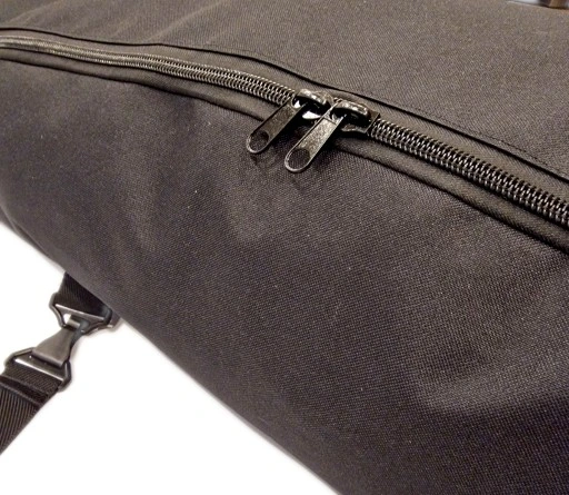 Pokrowiec na deskę snowboard buty kask