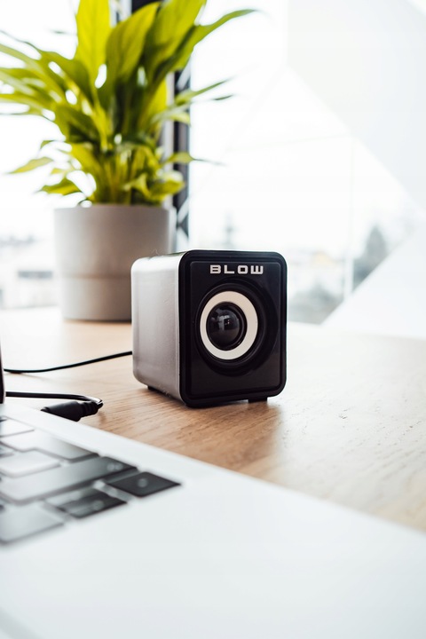 ZESTAW GŁOŚNIKÓW KOMPUTEROWYCH SUBWOOFER 2.1 USB SD AUX RADIO FM LED 11W