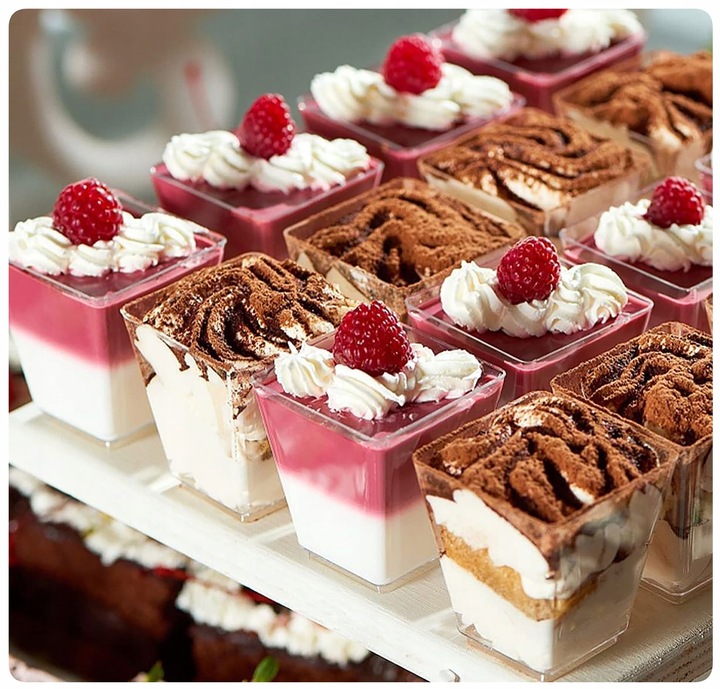 PUCHARKI DO DESERÓW LODÓW PLASTIKOWE NA PRZEKĄSKI DESER 50szt 120ml KWADRAT