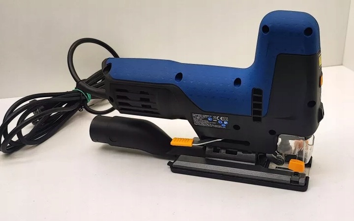 Wyrzynarka wahadłowa 800 W z laserem i oświetleniem LED + brzeszczoty