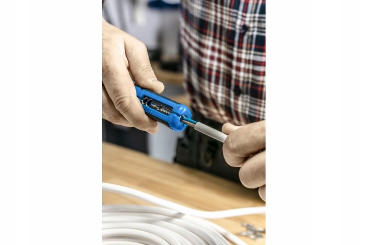 HOGERT UNIWERSALNY NÓŻ do ŚCIĄGANIA izolacji KABLI PRZEWODÓW 0,5-6mm2 RG6