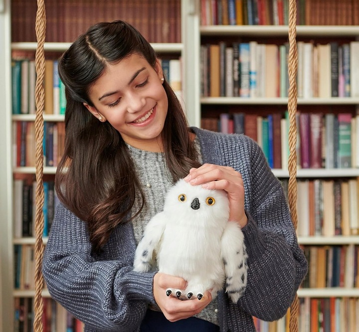 HARRY POTTER HEDWIGA SOWA Z LISTEM INTERAKTYWNA MASKOTKA WIZARDING WORLD