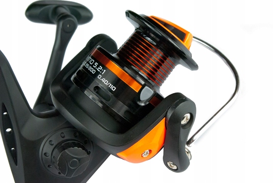 ZESTAW wędkarski SPINNING jaxon WĘDKA 2,4m kołowrotek +58 elementów Z45