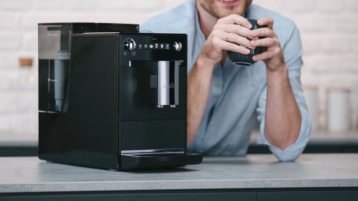 Automatyczny ekspres ciśnieniowy Melitta Latticia OT 1450 W Czarny