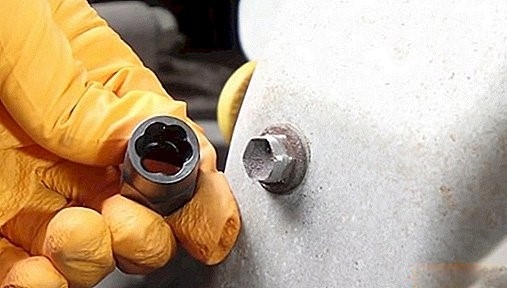 NASADKI DO USZKODZONYCH OBROBIONYCH ŚRUB NAKRĘTEK