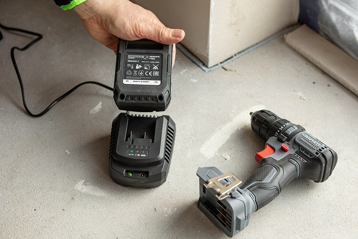 Ładowarka do Akumulatorów Baterii Energy+ Nowość - GRAPHITE NEO TOOLS