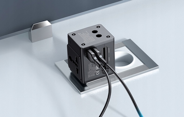 Adapter podróżny McDodo CP-4120 2.1A FC