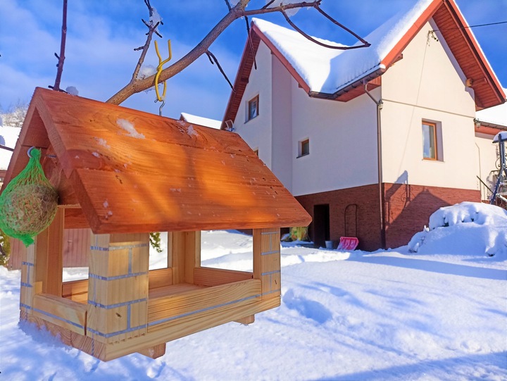 Karmnik Dla Ptaków ozdobaMocny STOJĄCY DREWNIANY WISZĄCY wystąrczająco