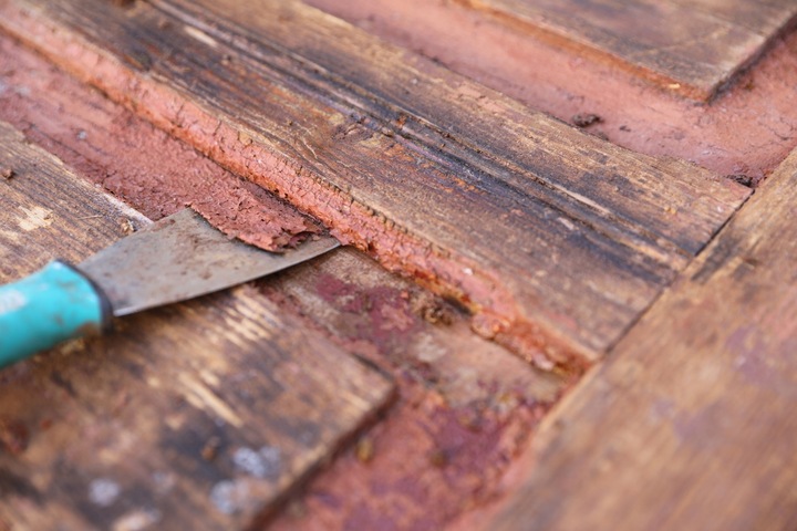 Żel do usuwania starych powłok do drewna 1L V33