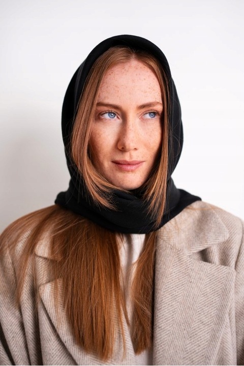 Elegancka chusta Black Simplicity - modna, uniwersalna, klasyk Czarny