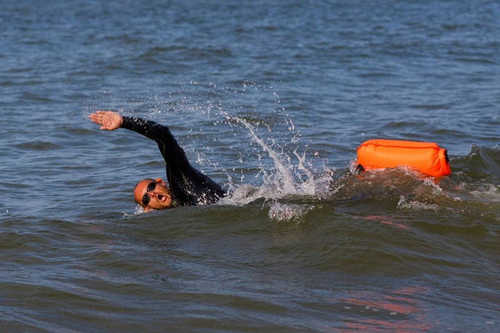 BOJKA RATOWNICZA BOJA PŁYWACKA DMUCHANA PAMELKA