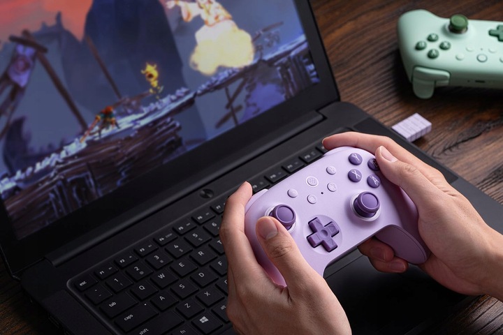 Pad Bezprzewodowy 8Bitdo Ultimate 2C Purple Hall Effect 2.4G BT Android PC