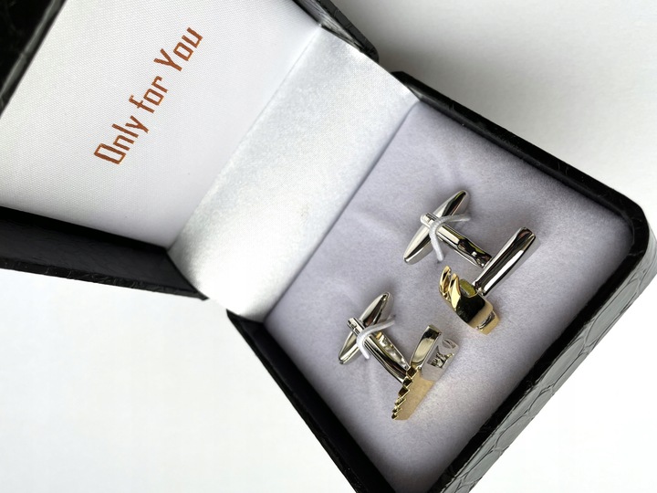 Spinki do mankietów EXC Narzędzia Młotek i Piła dla Cieśli Stolarza złocone