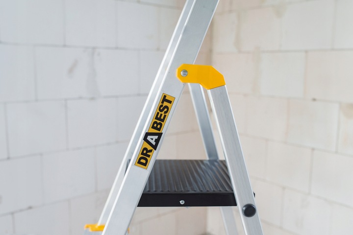 Drabina aluminiowa domowa PÓŁKA 5 stopniowa SZEROKIE stopnie DRABEST