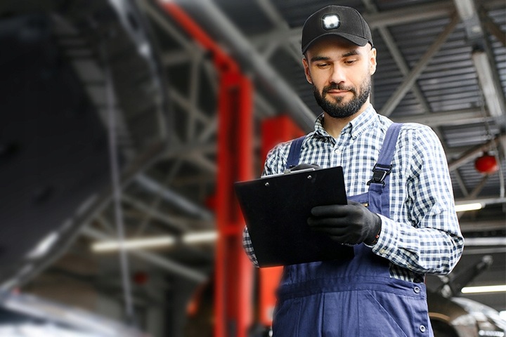 CZAPKA Z LATARKĄ LAMPKĄ LED ŁADOWANIE USB DOTYKOWA