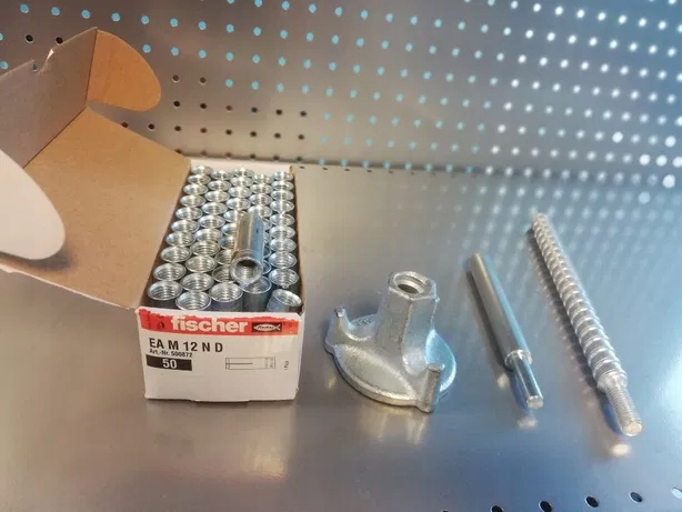 Zestaw do mocowania wiertnicy