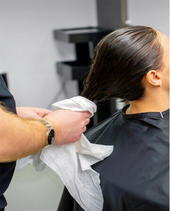 Ręcznik fryzjerski medyczny włókninowy SOFT 70 cm x 50 cm/40gm2 100 sztuk