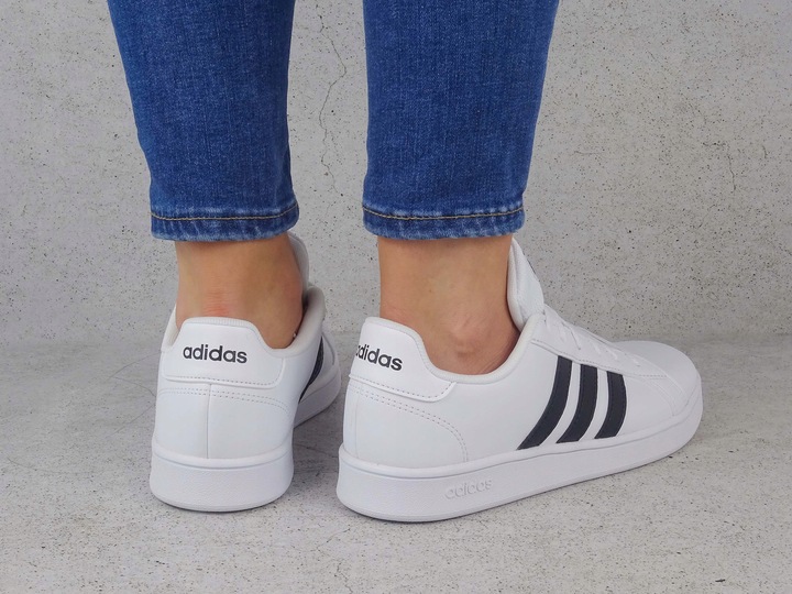 ADIDAS GRAND COURT EF0103 BUTY DZIECIĘCE TRAMPKI TENISÓWKI BIAŁE