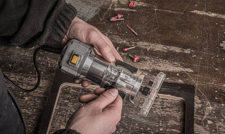 Frezarka górnowrzecionowa 800W do drewna pionowa ręczna do krawędzi