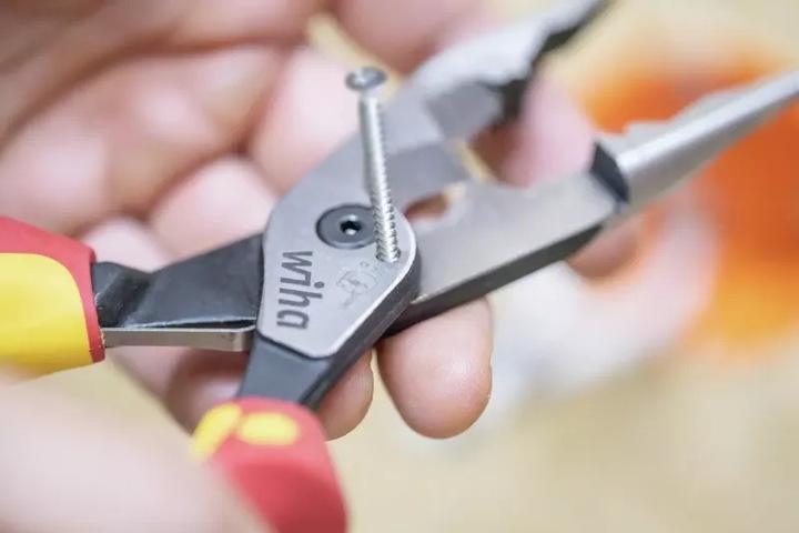 Wiha szczypce uniwersalne 8w1 izolowane 1000V dla elektryka 45705 +