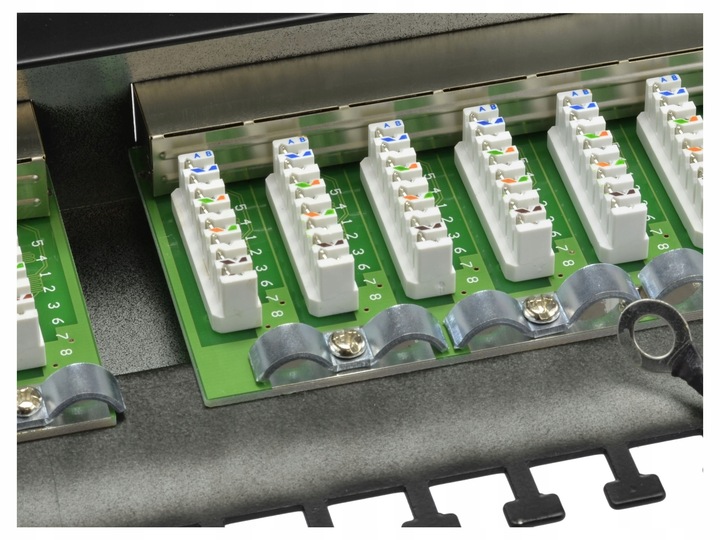 NEKU Patch panel patchpanel RACK 19'' kat6 24p FTP