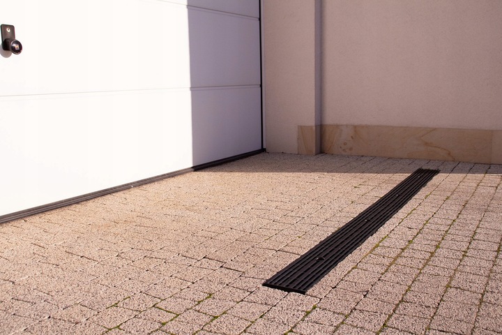 Odwodnienie liniowe 1000x63x131mm 1,5Tony MAX-DRAIN Krata Line Popiel