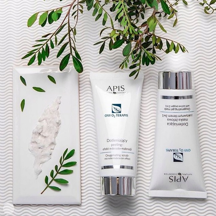 APIS Dotleniający Peeling Efekt Mikrodermabrazji 100ml