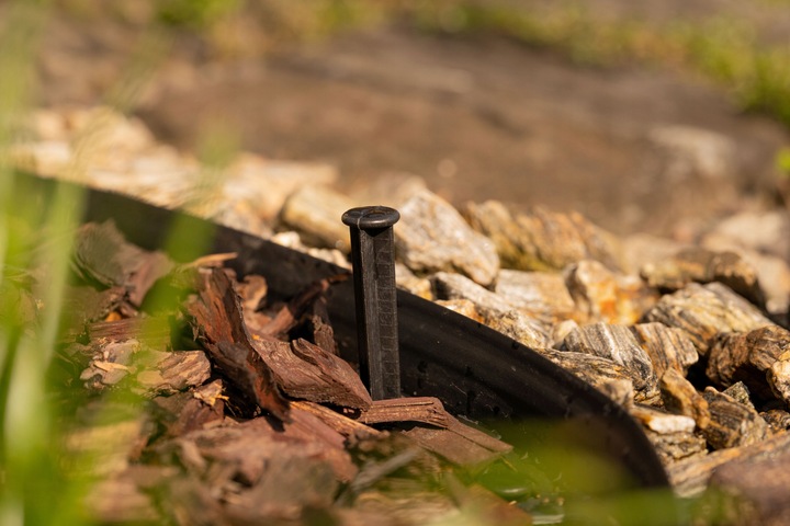 Zestaw obrzeże trawnikowe BORDER KOTWY 20m 6cm