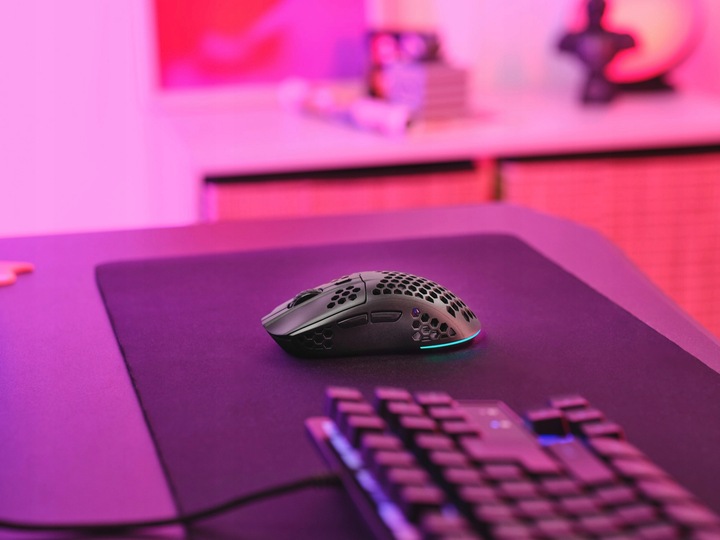 MYSZKA BEZPRZEWODOWA GAMINGOWA LEKKA 75g MYSZ KOMPUTEROWA DLA GRACZY LED