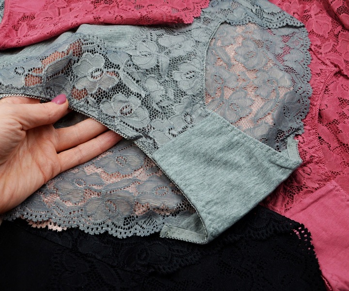 Majtki Damskie Bawełniane Koronkowe Wysoki Stan Wygodne Kobiece 4-PAK XL