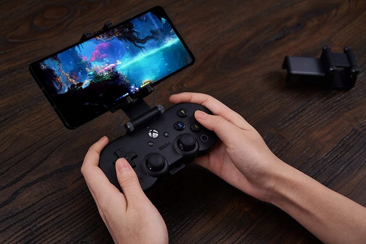 8BitDo SN30 Pro Xbox Cloud Pad + Clip Android iOS