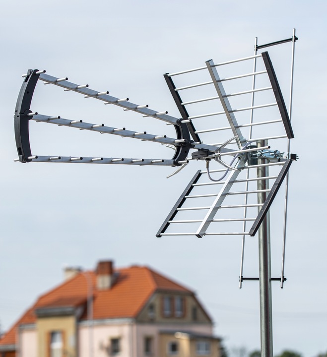 ANTENA KIERUNKOWA DVB-T2 DO TV NAZIEMNEJ MUX8 Filtr LTE HD 4K UHF VHF 120km