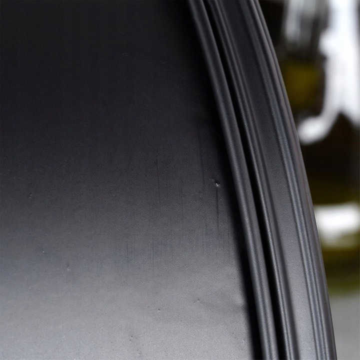 Mały CHLEBAK czarny metalowy pojemnik kuchenny na pieczywo chleb bułki