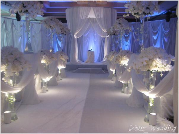 Biały materiał do dekoracji 6m dekoracja ścianki ślub komunia roczek