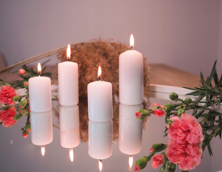 ŚWIECA ŚWIECZKI ZESTAW ŚWIEC BRYŁOWE BIAŁE 10CM KOMUNIA ŚWIECZKA 24X ŚWIECE