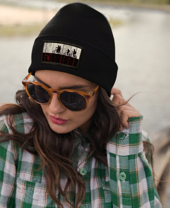 Czapka z naszywką STRANGER THINGS