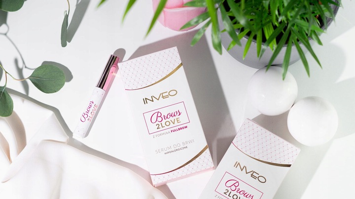 Brows2Love Serum do brwi przyspieszające wzrost z formułą FullBrow
