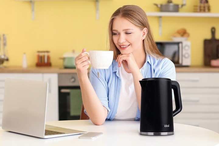 CZAJNIK ELEKTRYCZNY BEZPRZEWODOWY IDEAL Izolowany CICHY